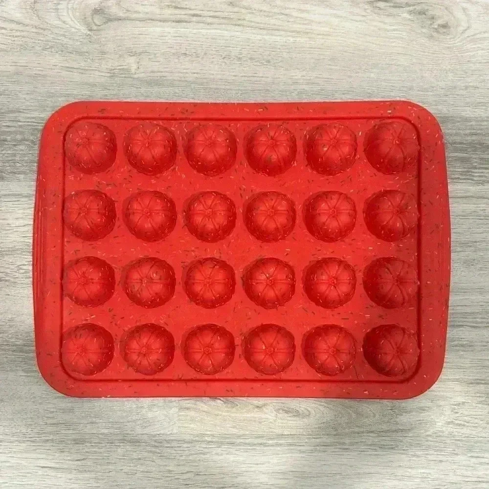 Trudeau Silicone Fluted Mini Cupcake Pan 24 Mini Festive Shaped Cakes Holiday
